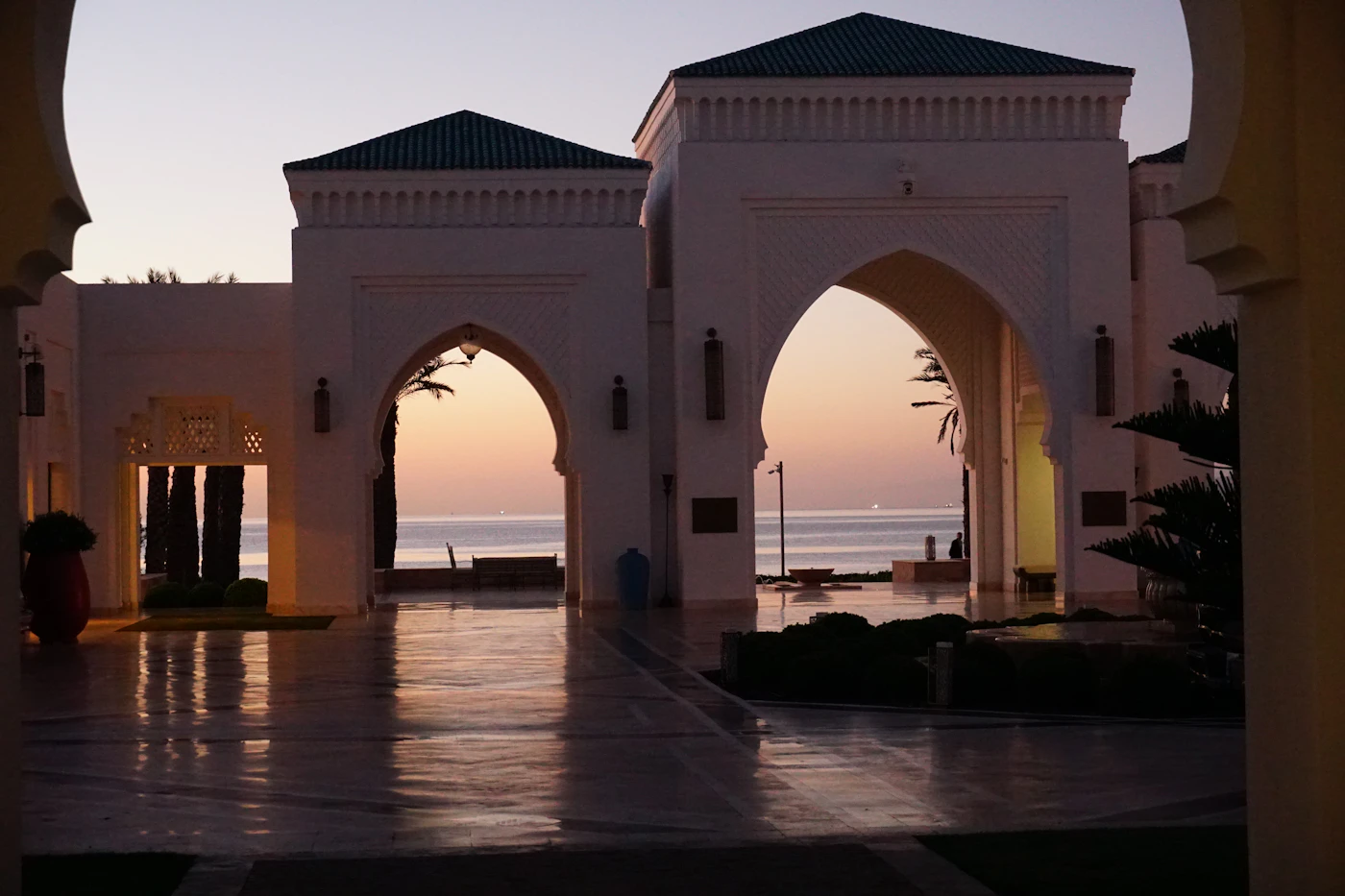 Architectuur aan de kust bij Tétouan